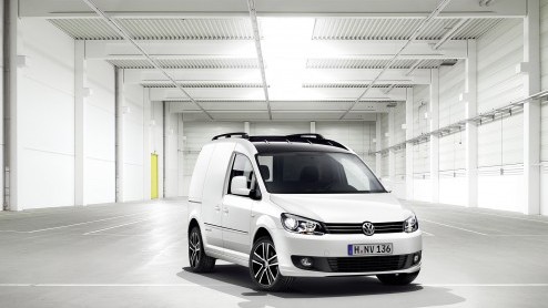 Terwijl alle ogen gericht zijn op de Autosalon van Parijs toont Volkswagen op de IAA Bedrijfswagenbeurs in Hannover al interessant nieuws: maak kennis met de Amarok Canyon, Caddy Edition 30 en de Tran