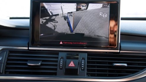 Audis voorsprong door techniek heeft ook betrekking op veiligheid. Dit heeft rijassistentiesystemen opgeleverd, die naast het zorgen voor rust en comfort tijdens het rijden, ook de veiligheid vergrot