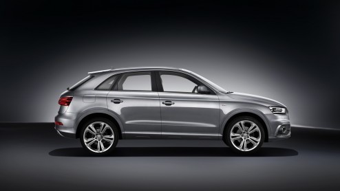 En dit is m dan, de Audi Q3! De nieuwe compacte SUV debuteert op de autotentoonstelling van Sjanghai en arriveert net na de zomer in ons land.
