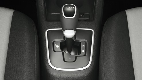 Skoda levert de Citigo nu ook als automaat. De transmissie betreft een gerobotiseerde vijfbak en houdt de compacte Tsjech lekker zuinig. De Citigo automaat is er vanaf 10.060 euro. Wegenbelasting blij