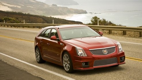 Een honderdsprint in krap vier tellen en een topsnelheid van meer dan 300 km/u. Maak kennis met de Cadillac CTS-V Wagon, een Corvette in gezinsverpakking. Op en rond de Duitse Autobahn gaven we de nie