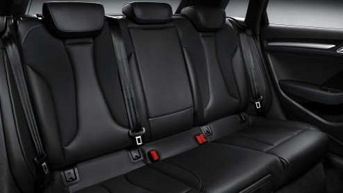 Vlak voor het einde van het jaar introduceert Audi de instapdiesel voor de A3 (Sportback). Het is de 1.6 TDI met 105 pk die is gekoppeld aan een vijfbak. Met 99 gram CO2-uitstoot is deze TDI de zuinig