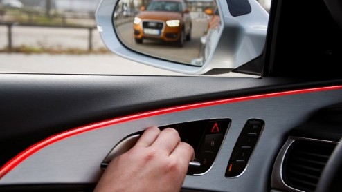 Audis voorsprong door techniek heeft ook betrekking op veiligheid. Dit heeft rijassistentiesystemen opgeleverd, die naast het zorgen voor rust en comfort tijdens het rijden, ook de veiligheid vergrot