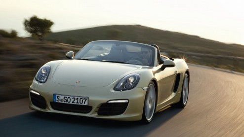 De nieuwe Porsche Boxster is geen geheim meer. Porsche doet vandaag alle details uit de doeken en dan blijkt dat werkelijk elk onderdeel nieuw is. De derde generatie van de sportauto staat begin april