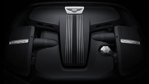 Met de opening van Bentley Leusden is natuurlijk de hoofdrol weggelegd voor de nieuwe Continental V8-modellen. Daardoor weten we nu ook wat de 507 pk sterke motorvariant waard is: minimaal 201.614 eur