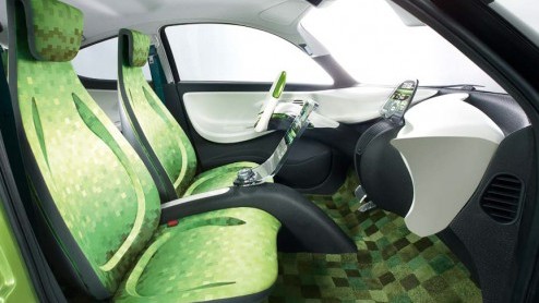 Suzuki voelt zich wel thuis op de Tokyo Motor Show van december aanstaande en presenteert daar een compact autootje met een laag gewicht, aerodynamisch design en CO2-uitstoot van 70 gram. De naam van 