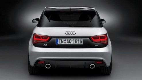 Vanaf vandaag beleeft de zeer brutale Audi A1 quattro zijn wereldpremire in de sneeuw. Het Alpenstadje Kitzbhel zal worden opgeschrikt door de 256 pk sterke variant van Audis kleinste, waar ook de