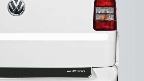 Terwijl alle ogen gericht zijn op de Autosalon van Parijs toont Volkswagen op de IAA Bedrijfswagenbeurs in Hannover al interessant nieuws: maak kennis met de Amarok Canyon, Caddy Edition 30 en de Tran