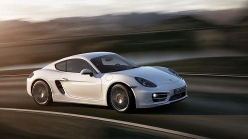 Eerst gelekt op een cover en nu officieel: de nieuwe Porsche Cayman! Volledig nieuw ontwikkeld en tegelijkertijd een tikkie lichter dan zijn voorganger. Meer wielbasis en een zuinigere middenmotor mak