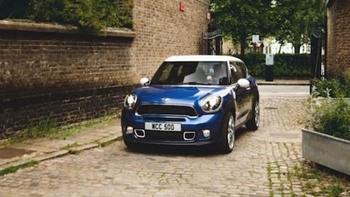 Het is geen geheim dat op basis van de MINI Countryman ook een driedeurs Paceman gepland staat. Beelden van het productiemodel zijn inmiddels uitgelekt.