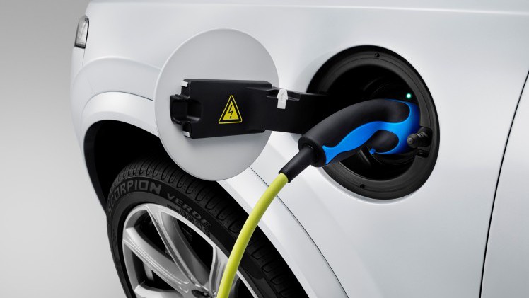 Volvo stelt zijn doel in de verkoop van gelektrificeerde modellen naar boven bij. De Zweden willen in 2025 zo'n 1 miljoen elektrische of gelektrificeerde auto's verkocht hebben.