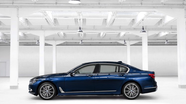 BMW 7 Serie viert 100 jarig bestaan van BMW met de door BMW Individual op smaak gebrachte The Next 100 Years uitvoering.
