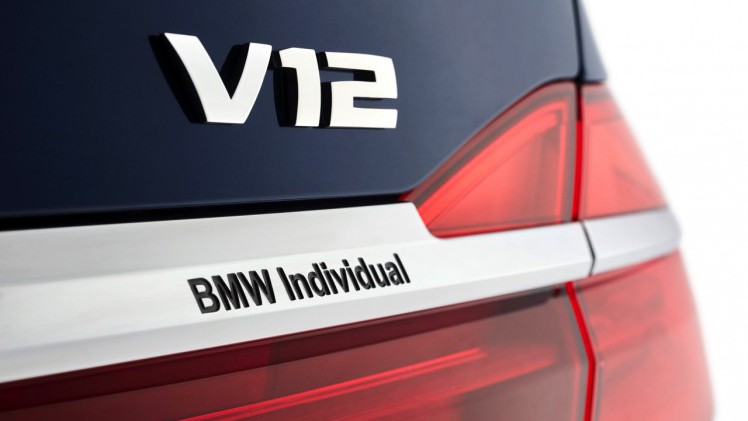 BMW 7 Serie viert 100 jarig bestaan van BMW met de door BMW Individual op smaak gebrachte The Next 100 Years uitvoering.