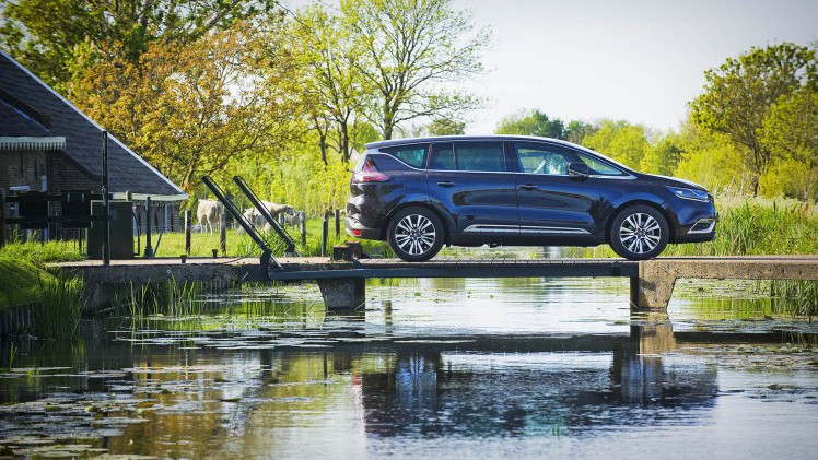 AutoVandaag viert in samenwerking met Athlon 100 jaar mobiliteit. In dit artikel staat de MPV centraal, ofwel de Multi Purpose Vehicle.