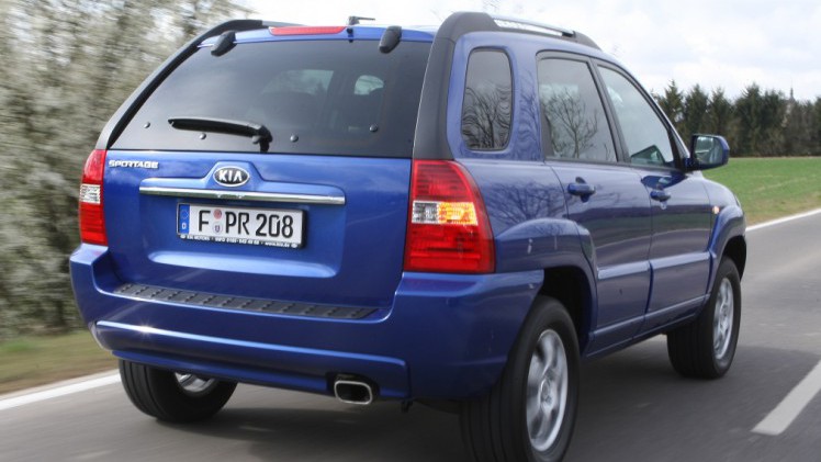 AutoVandaag viert in samenwerking met Athlon 100 jaar mobiliteit. In dit artikel staat de SUV centraal, ofwel de Sports Activity Vehicle.