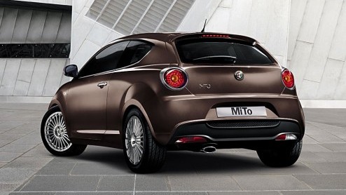 Alfa Romeo ziet ook toekomst in de TwinAir motor voor de MiTo. In Nederland is deze uitvoering belastingvrij. De Italiaan debuteert met tweecilinder op de IAA. Ook de 1.3 JTDm verschijnt in nieuwste c