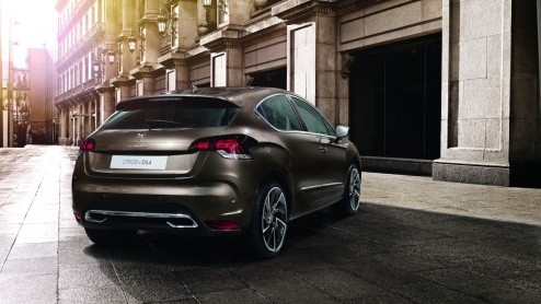 Citron grijpt de Autosalon van Genve aan om de DS4 in de schijnwerpers te zetten. Ook maakt de zeer sportieve DS3 WRC zijn entree en hebben de Fransen extra chique uitvoeringen van de C3 en C6 geree