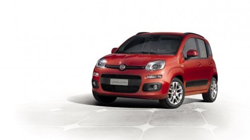 De nieuwe Fiat Panda is geboren! Nou ja, digitaal dan. De overbekende Italiaanse stadsauto debuteert op de IAA en gaat eind dit jaar al in productie. Nu weten we alle details; hij wordt zuiniger met T