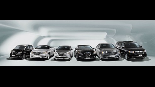 Op de IAA Frankfurt staat het hele nieuwe Lancia-gamma uitgestald; naast de Italiaanse Ypsilon, Musa en Delta staan de Flavia Cabrio, Voyager en vlaggenschip Thema aan hun zijde. Ook wordt de unieke 