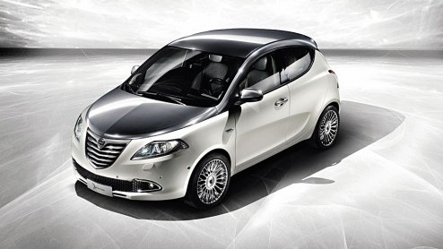 De nieuwe Lancia Ypsilon is op de IAA Frankfurt in een speciale uitvoering van de partij; de Ypsilon Diamond. Met speciale afwerking en glansrijke carrosseriekleuren steelt de compacte Italiaan de sho
