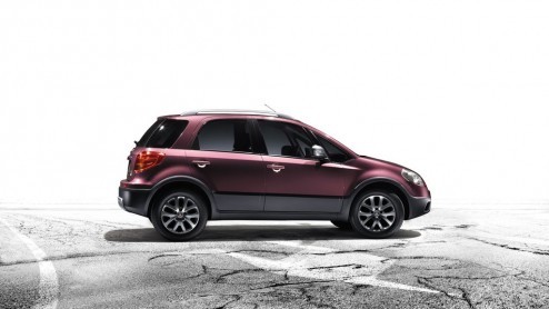 Na het vernieuwen van de Fiat Punto is nu de Sedici aan de beurt. Het stoere model is voor modeljaar 2012 subtiel aangepast maar krijgt ook nieuwe uitrustingsmogelijkheden, waaronder een gentegreerd 