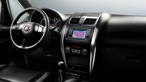 Na het vernieuwen van de Fiat Punto is nu de Sedici aan de beurt. Het stoere model is voor modeljaar 2012 subtiel aangepast maar krijgt ook nieuwe uitrustingsmogelijkheden, waaronder een gentegreerd 