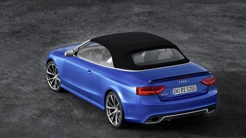 Om het 30-jarig bestaan luister bij te zetten lanceert Quattro GmbH, zeg maar de specials-afdeling van Audi, volgend jaar vier nieuwe modellen. Met de eerste daarvan, de RS 5 Cabriolet, maakten we a
