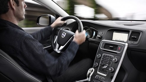 Volvo draait de komende twee jaar op de volle toeren; de productie van de V60 plug-in hybrid wordt verhoogd en daarnaast vernieuwen de Zweden de komende tijd alle modellen! Reken daarnaast ook op een