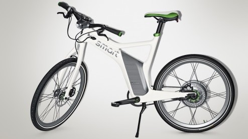 Smart kennen we natuurlijk vooral van de fortwo stadsauto, maar het merk heeft ook een elektrische fiets op de planning staan. Het debuut van de e-bike vindt deze week plaats tijdens in de Bijenkorf. 