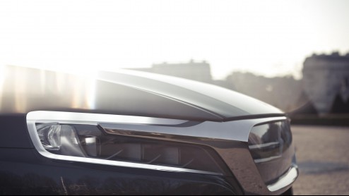 Dit jaar introduceert Citron de DS-lijn op de Chinese markt. Daarom kiezen de Fransen het podium van de Autosalon van Peking uit om de concept car Numro 9 te onthullen. Het studiemodel laat zien w