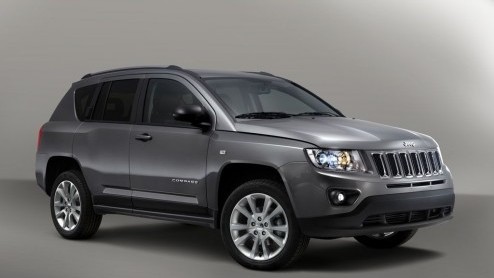 Jeep maakt in Parijs ruimte om special editions te introduceren. Zo beleeft de Grand Cherokee SRT Limited Edition zijn debuut, staat de Jeep Wrangler Moab in de schijnwerpers en wordt de Jeep Compass 