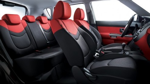 Kia heeft weer twee speciale versies van de Soul bedacht, nog voordat hij een facelift krijgt; de Soul Bass en Soul Beat. Ze zijn exclusief online te bestellen en zijn door hun opvallende details en u