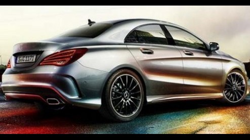 Nu de nieuwe A-Klasse van Mercedes-Benz bij de dealer staat is het tijd om uit te kijken naar nieuwe varianten. De vierdeurs CLA is al helemaal ongecamoufleerd gespot. Update: en vlak voor kerst hebbe