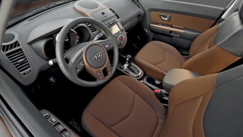 Dit najaar arriveert de vernieuwde Kia Soul in ons land. Hoewel de onthulling in Amerika nog voor deze week gepland staat zijn de officile beelden van het Koreaanse staaltje out-of-the-box al uitgele