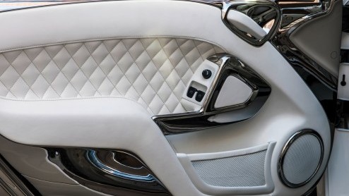 Smart schijnt tijdens op de Los Angeles Motor Show licht op een bijzondere showcar en volgend jaar als limited edition op de markt komt. Hoe speciaal is deze elektrische fortwo? Hij heeft vleugels en 