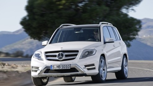 Aftellen naar de vernieuwde GLK hoeft niet meer. Mercedes heeft vandaag alle wetenswaardigheden over het model wereldkundig gemaakt. Kern van de zaak? Minder emissies, meer veiligheid en extra comfort