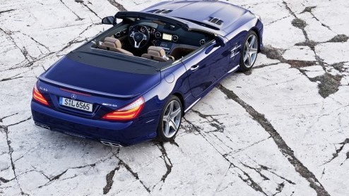 En ja hoor; de nieuwe Mercedes-Benz SL komt er ook weer als 65 AMG. Het absolute topmodel met V12 levert 630 pk en 1000 Nm, een ware aanslag voor het asfalt! Met dank aan de nieuwe transmissie en alge