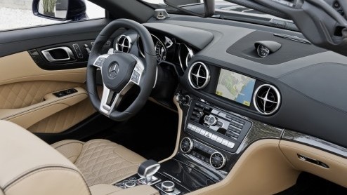 En ja hoor; de nieuwe Mercedes-Benz SL komt er ook weer als 65 AMG. Het absolute topmodel met V12 levert 630 pk en 1000 Nm, een ware aanslag voor het asfalt! Met dank aan de nieuwe transmissie en alge