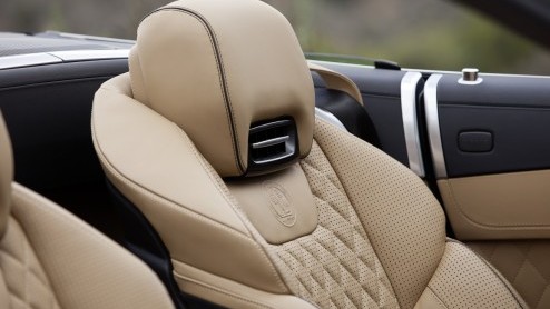 En ja hoor; de nieuwe Mercedes-Benz SL komt er ook weer als 65 AMG. Het absolute topmodel met V12 levert 630 pk en 1000 Nm, een ware aanslag voor het asfalt! Met dank aan de nieuwe transmissie en alge