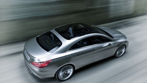 Volgende week presenteert Mercedes-Benz op de autotentoonstelling in Peking een vrijwel productierijp studiemodel, de Concept Style Coup. De auto is een voorbode van de nieuwe vierdeurscoup die geba