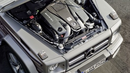 De wederom vernieuwde G-Klasse heeft prijskaartjes gekregen. Mercedes-Benz zet de iconische terreinauto met het eeuwige leven vanaf zo'n 157.000 euro in de prijslijst. Voor de G63 AMG moet 60 mille ex