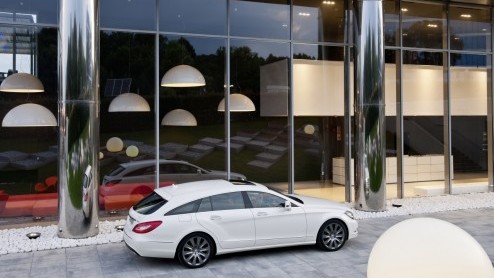 Daar is hij dan, de langverwachte Shooting Brake-versie van de CLS. Een superelegante niche voor degenen die een E-Klasse Estate maar te gewoontjes vinden.