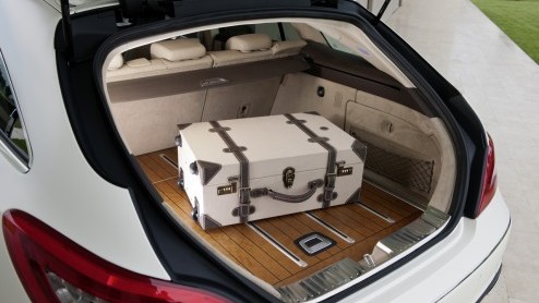 Daar is hij dan, de langverwachte Shooting Brake-versie van de CLS. Een superelegante niche voor degenen die een E-Klasse Estate maar te gewoontjes vinden.