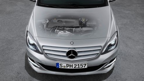 Nederland is weer een aardgasmodel rijker. Mercedes-Benz heeft de B 200 Natural Gas Drive aan het leveringsprogramma toegevoegd. De 2.0 liter turbomotor met 156 pk rijdt op aardgas (CNG) en benzine va