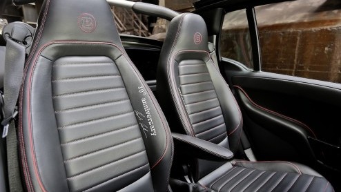 We kennen BRABUS natuurlijk als huistuner van vele Mercedes-Benz modellen, maar sinds alweer tien jaar nemen ze ook met regelmaat smartjes onderhanden. De Duitsers vieren hun jubileum met een exclusie