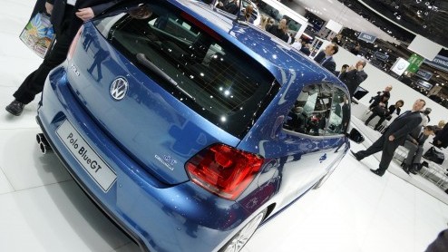 Ook dit jaar is de Autosalon van Genve weer de moeite waard, met vele primeurs, bijzondere concept cars, veel show en dat allemaal onder een relatief compact dak. Welke belangrijkste nieuwkomers zijn
