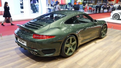Tussen de honderden gepresenteerde auto's op de Autosalon van Genve 2012 zitten heel wat sportieve n/of vreemde snuiters. Bekijk hier de fotogalerij en geniet. Of oordeel zelf.