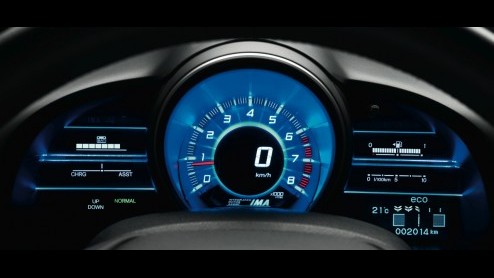 Tegelijkertijd met de introductie van de zuinige diesel voor de Civic liet Honda ons ook kennismaken met de vernieuwde CR-Z. De kleine sportcoup met hybride-aandrijving kreeg een nieuw neusje en  no