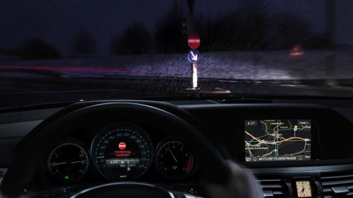 In de opmars van allerlhande veiligheidssystemen zou je denken dat er niets meer aan het rijtje kan worden toegevoegd. Niets is minder waar; Mercedes-Benz heeft een systeem ontwikkeld dat het fenomeen