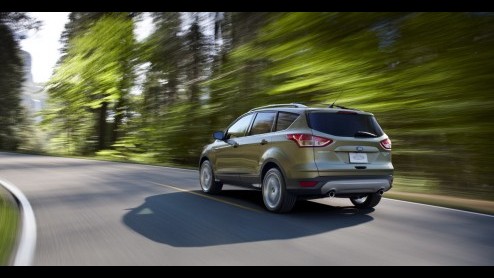 Ford heeft de Escape vandaag officieel onthuld en dat betekent een realistisch kijkje in de keuken van 'onze' nieuwe Kuga! Momenteel debuteert het model in LA, in maart staat-ie in Europese spotlights